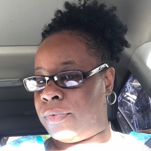 Meet your Posher, Tye